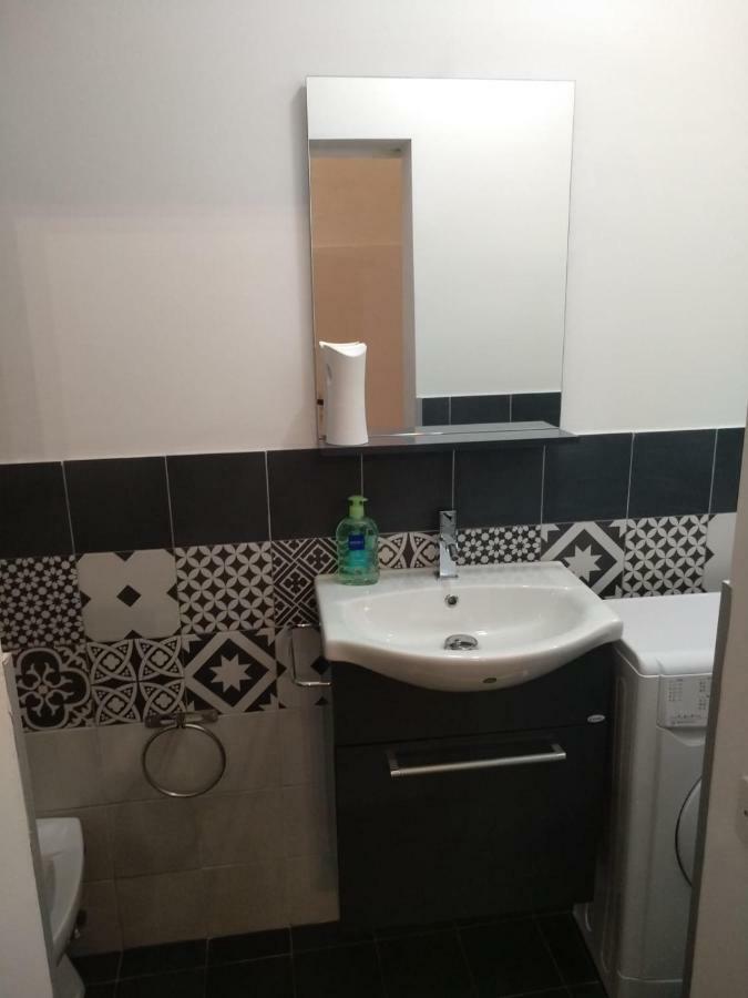 Cardano Apartment ปาเวีย ภายนอก รูปภาพ